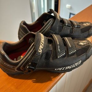 Specialized cycling shoes